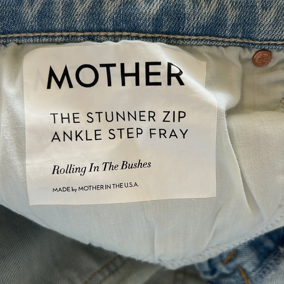 Mother The Stunner Zip Ankle Step Fray Jean Rolling in the Bushes Designer Sz 29 - Picture 11 of 16